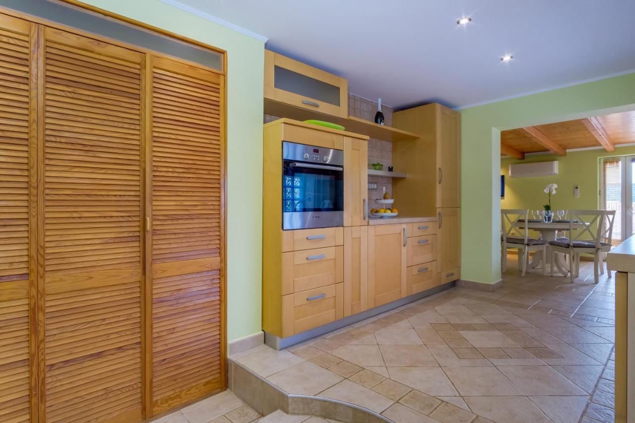 Ferienwohnung Isabela Mali Lošinj Exterior foto